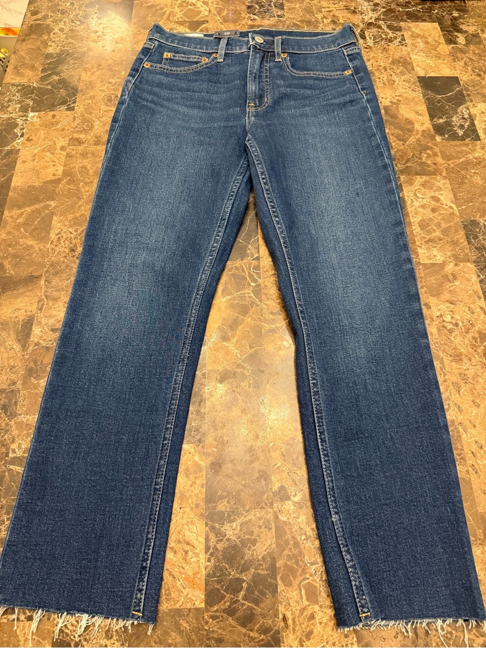 GAP Women's Straight-Leg Jeans in Medium Blue Wash